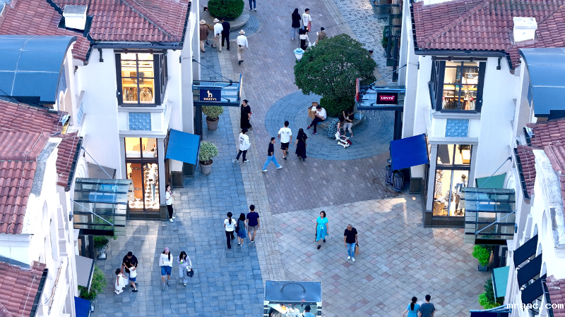 阳澄湖畔“时尚小镇”迎消费热潮