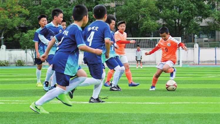 2025年昆山市“市长杯”青少年校园足球联赛小学组比赛举行