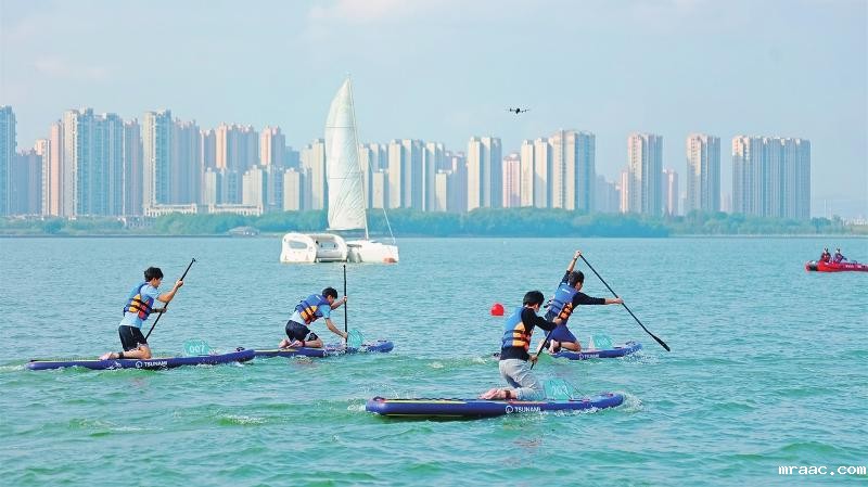 “2025苏州独墅湖院校桨板争霸赛”开赛