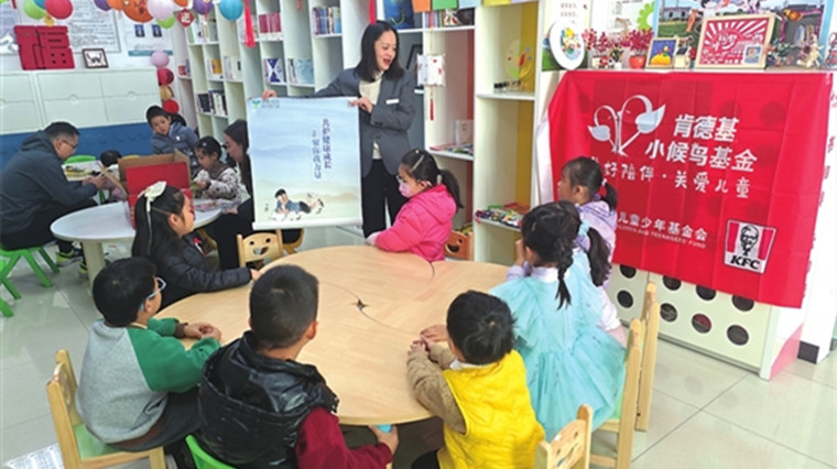 新增70册优质图书 社区邀“小候鸟”开箱品读